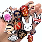 Новинка 10 шт. подвески для обуви в мультяшном стиле значок плохого кролика Кроксы аксессуары ремесла мягкие пряжки в виде кролика в виде животного для детей Подарки для вечеринки