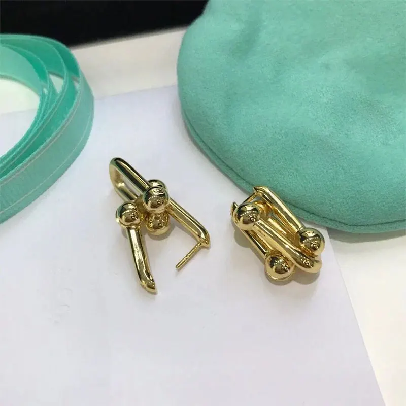 

Women's classic S925 silver, classic U-shaped earrings, punk jewelry, Valentine's Day gift, free delivery