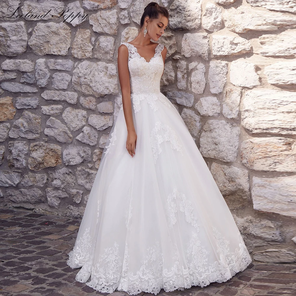 

Lceland Poppy Women's A Line V Neck Sleeveless Wedding Dresses Lace Appliques Bridal Gowns Vestido de Noiva with Sweep Train