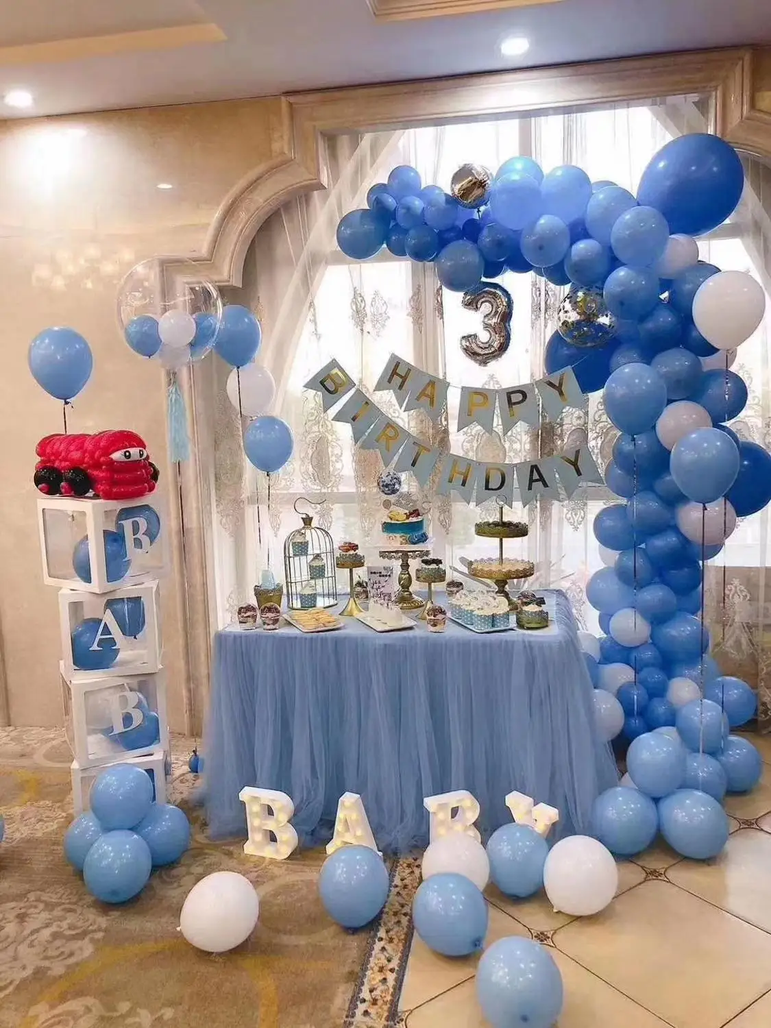 Маленькая синяя горячая штамповка флаг с рыбьим хвостом на день рождения