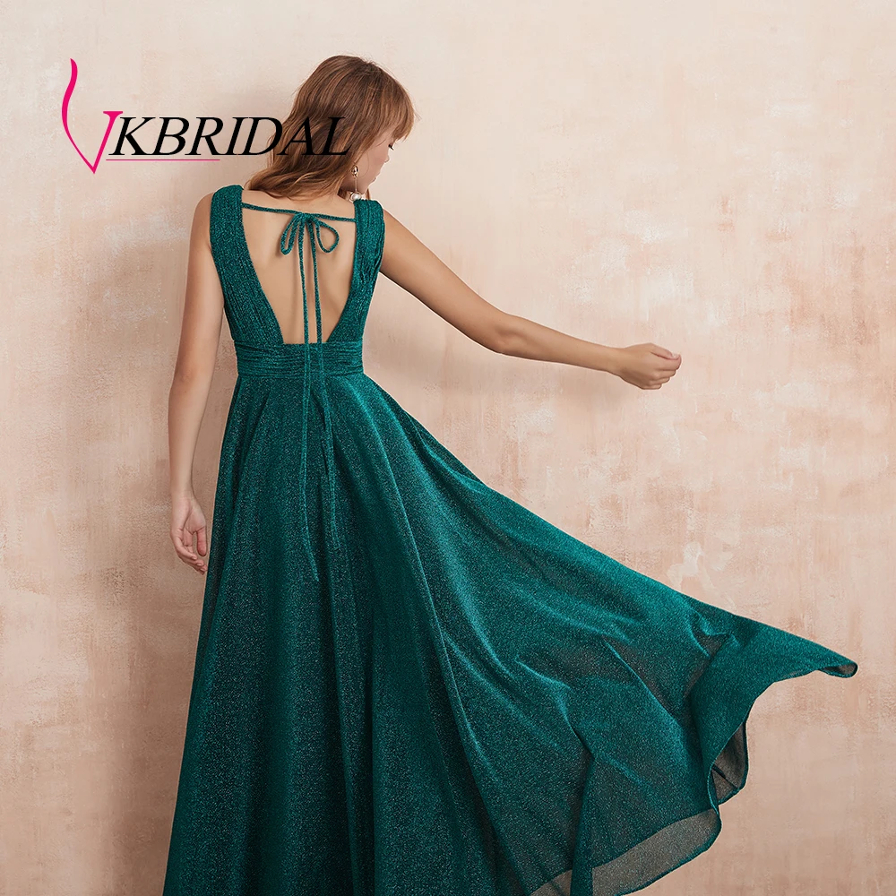 Женское вечернее платье до пола VKBRIDAL зеленое блестящее длинное с глубоким V