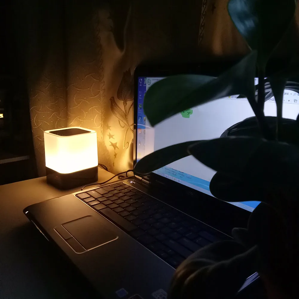 Портативный беспроводной Bluetooth-динамик с сенсорным управлением | Электроника