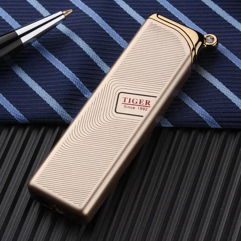 Металлическая зажигалка ветрозащитная газовая портативная заправляемая