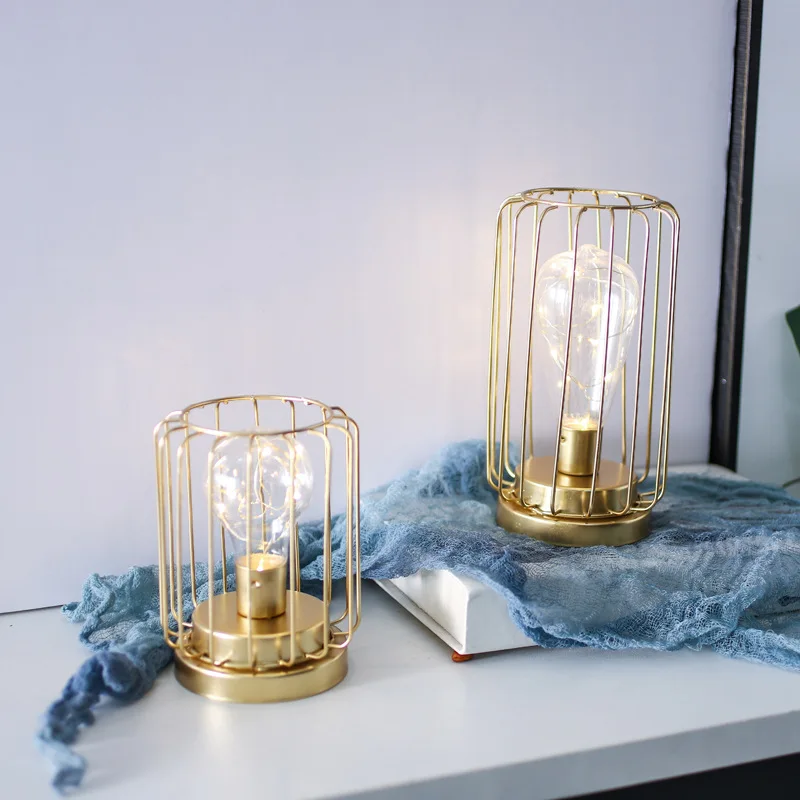 

ins minimalist wrought iron decorative lamp Nordic diamond geometric candlestick pendulum modeling lamp decoration ZM1205