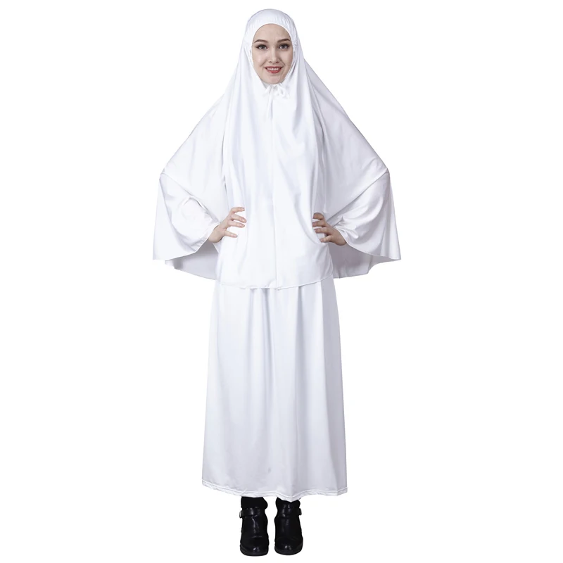 Мусульманские женщины из двух частей хиджаб и абайя Арабская леди