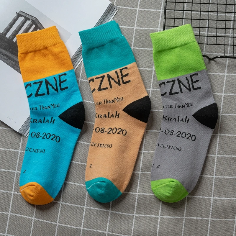 Носки женские длинные с английскими цифрами Простые разноцветные носки для