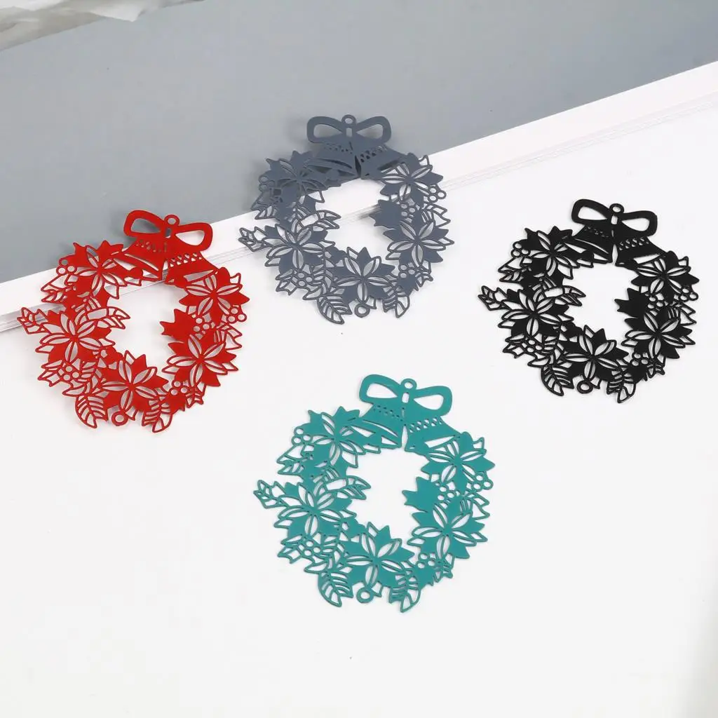 

5 PCs Matel Christmas Wreath Filigree Stamping Connectors Hollow Wreath Painted Connector For DIY Necklace Jewelry Finding