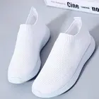 Летние светильник кие кроссовки большого размера, носки для женщин, белые женские спортивные кроссовки, женская спортивная обувь, для бега, тенниса