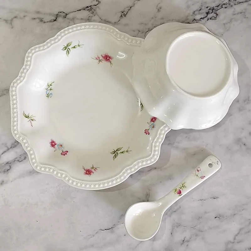 

INS Wind Relief Flat Plate Crushed Flower Ceramic Plate Home Dessert Plate Bowl Dish Spoon Salad Dinner Ware 3pcs/Set