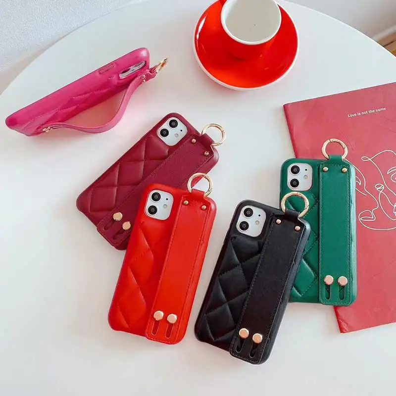 

Luxury Brand Wrist Strap Phone Cases for iPhone 13 13Pro 12pro 11 Pro X Xs Max Xr 8 7 Plus PU Leather Case Back Cover