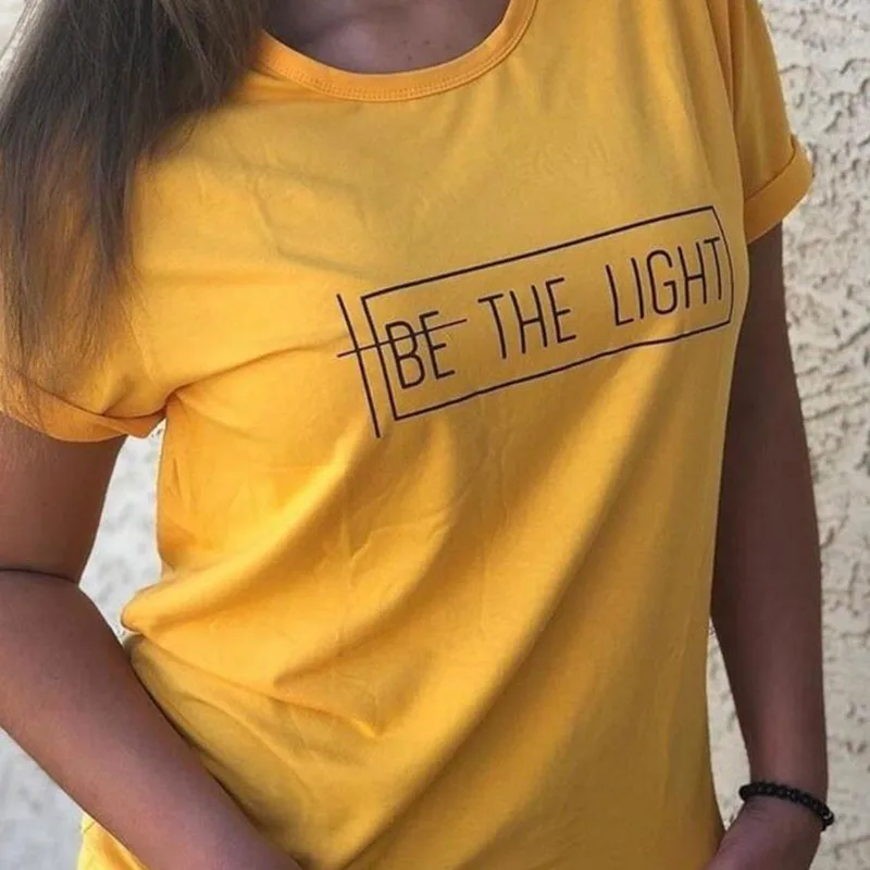 Женская футболка с принтом Be The Light|Футболки| |