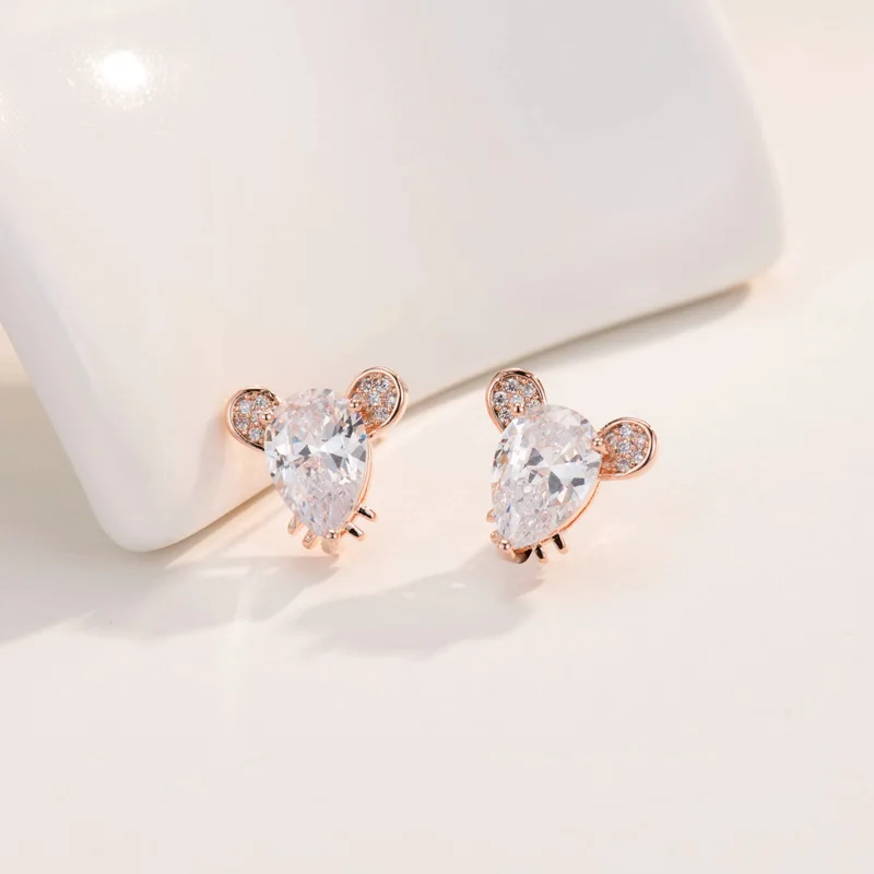 

REETI 925 Sterling Silver Shiny Zircon Stud Earrings For Women 2021 New Trend Personality Lady Fashion Jewelry