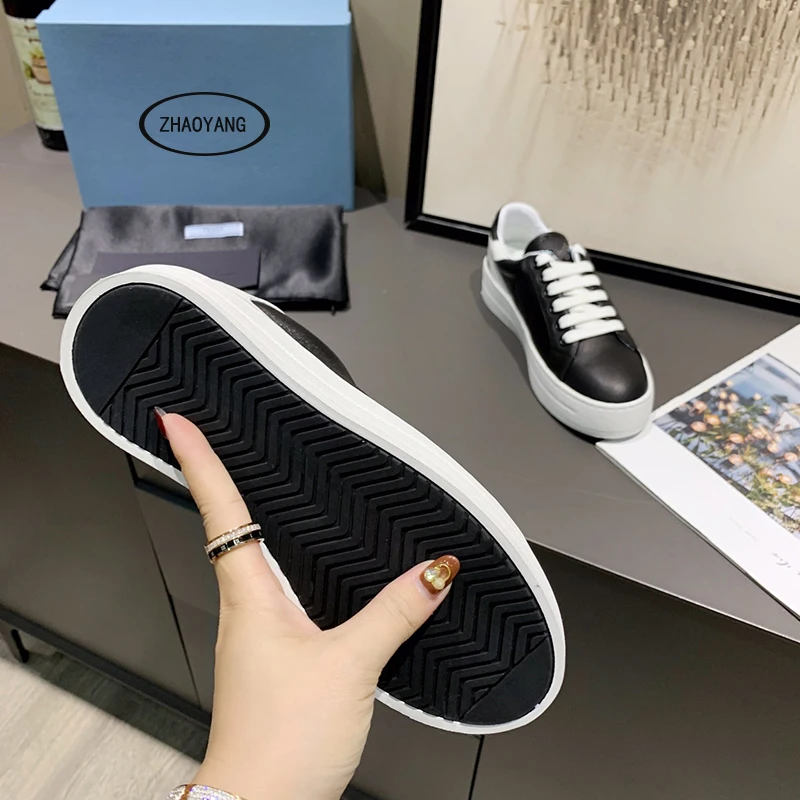 

New fashion trend in spring and summer 2021 thick soled women's casual sports shoes women's black leather lace up flat shoes
