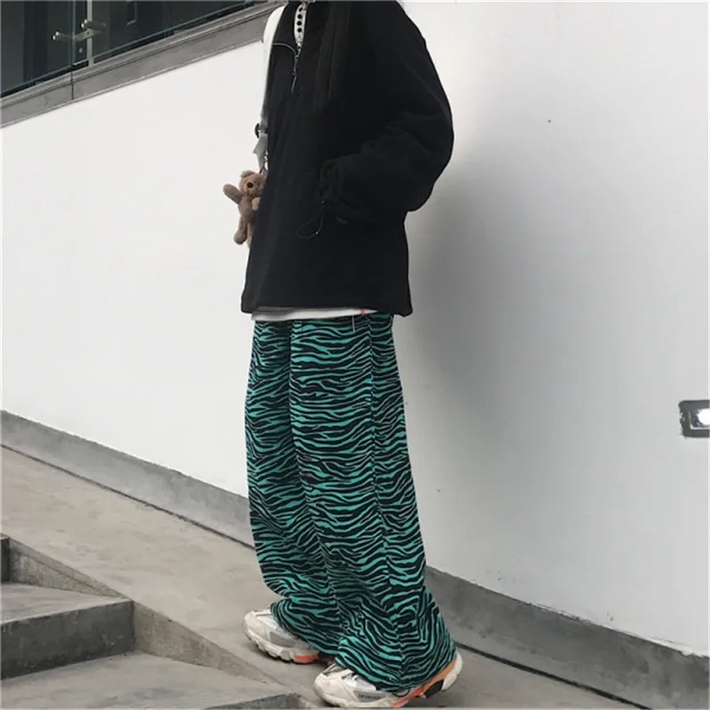 

KOSAHIKI Zebra Pattern Loose Oversized Women Pants Casual Streetwear Wide Leg Trousers Korean Ins Retro Vintage Sweatpant 11a263