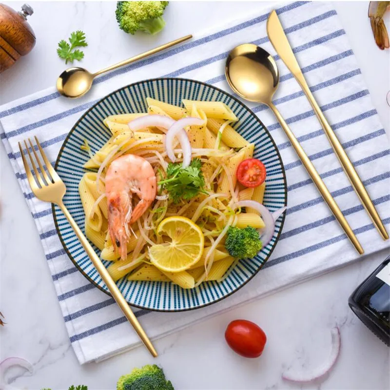 

4Pcs Western Stainless Steel Cutlery Set Dinnerware Gold Knife Fork Dessert Spoon Silverware Kitchen Party Dinner Tableware