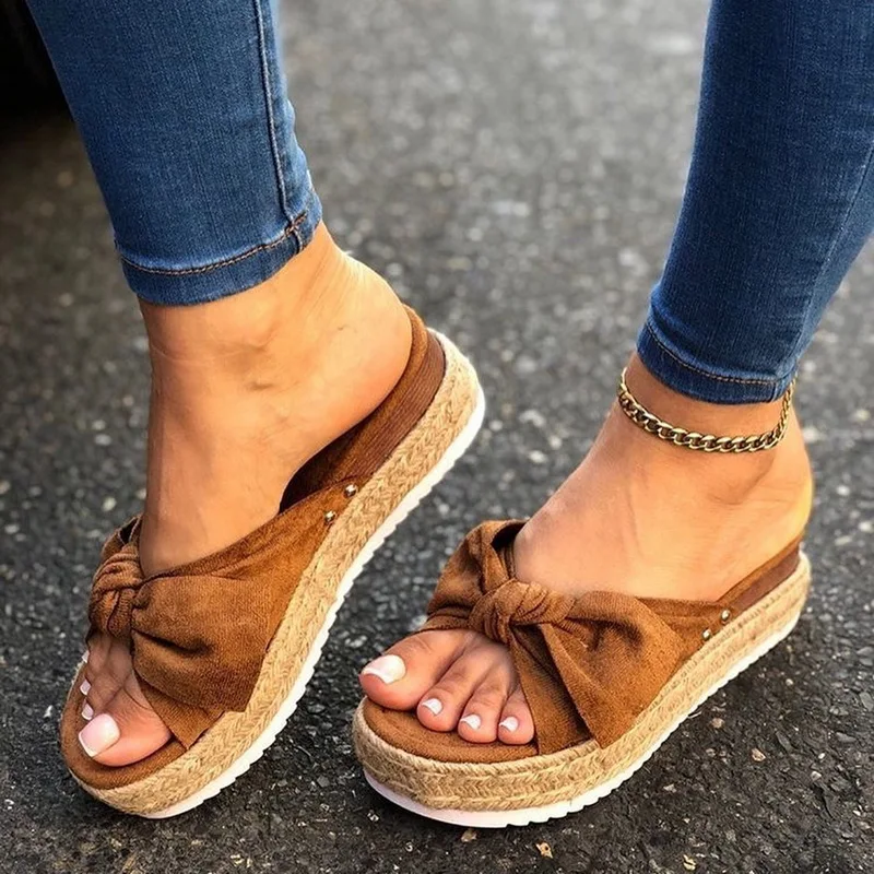 

2020 Leopard Bow Sandals Summer Flat Shoes Sliippers Butterfly-knot Shoes Women Designers Wedge Heel Ladies Beach Party Sandals