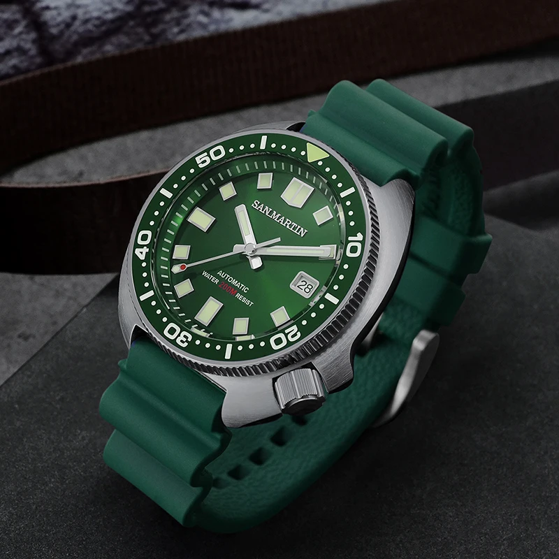 

San Martin Diver Mens Watch Automatic Self-Wind Mechanical Wristwatches SLN C3 Enamel Horween Leather Strap Luminous Watches