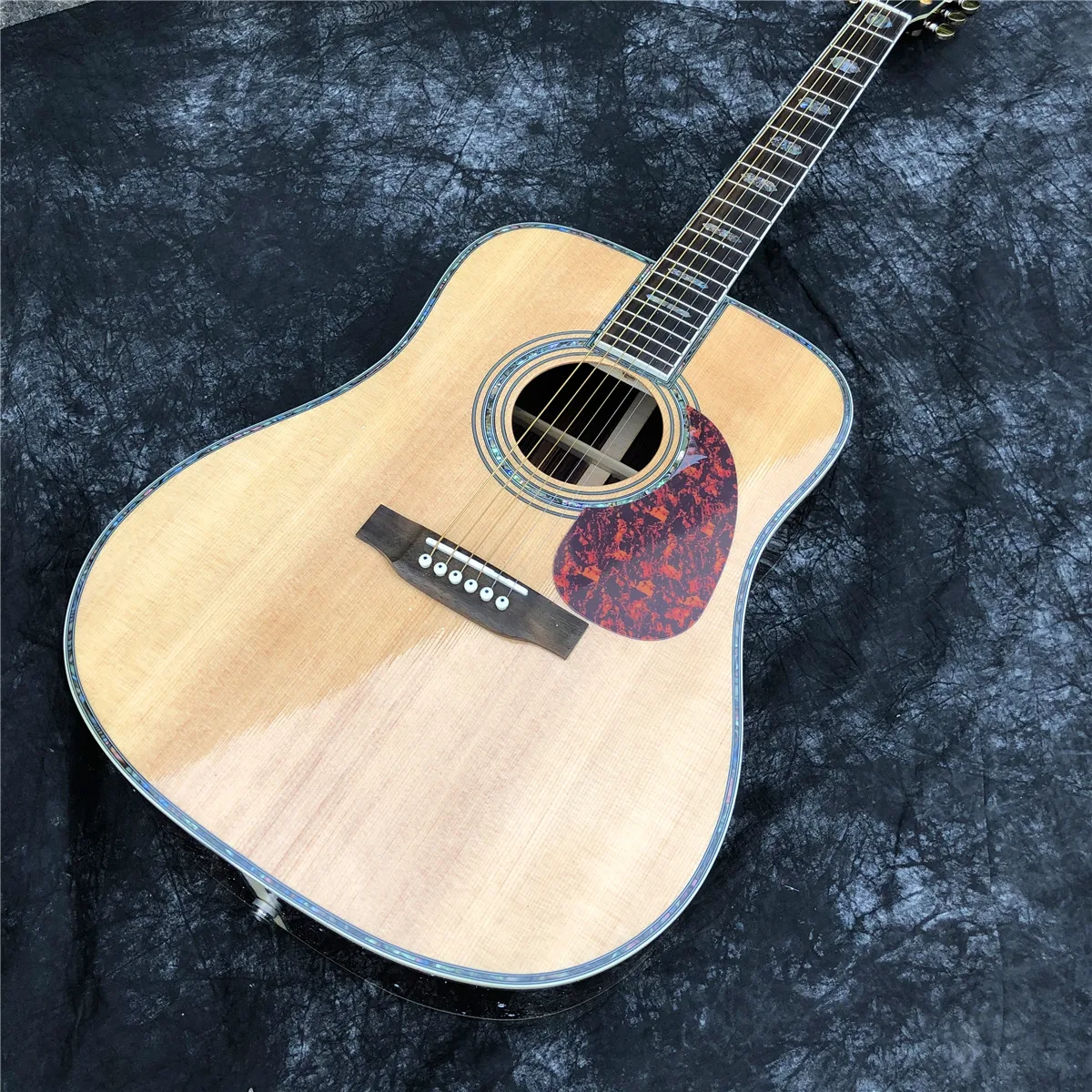 

41 Inch Solid Red Spruce Top D Style Acoustic Guitar,Rosewood Fingerboard and Body Electric EQ Guitarra