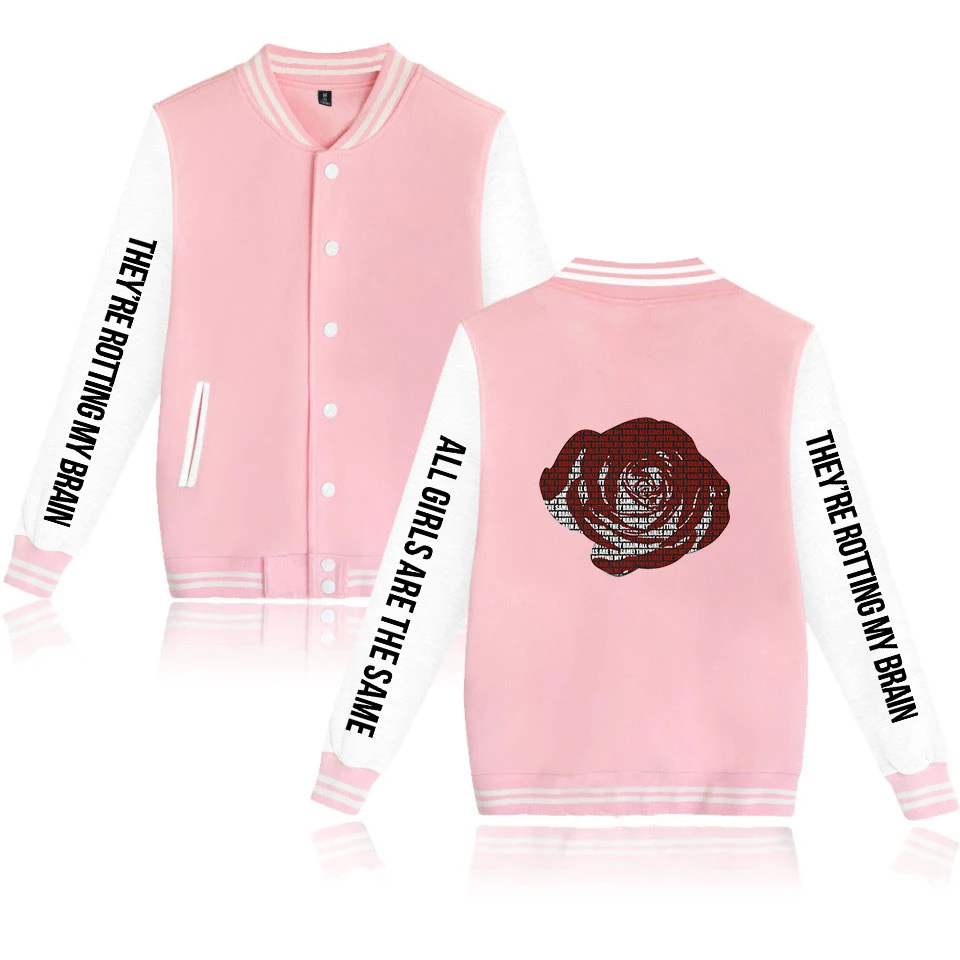 

The trendy new casual baseball uniform jacket for men and women is a hot seller of patchwork jackets