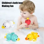 Новый прекрасный внешний вид и яркий Цвет для детской ванны, плавание Ванная комната игрушки для ванной бассейн игрушки Симпатичные заводные животных набор игрушек для ванной