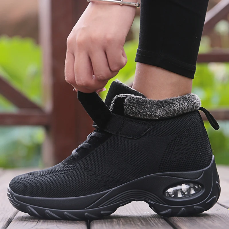 Женские зимние ботинки теплые походные ботильоны нескользящая походная обувь