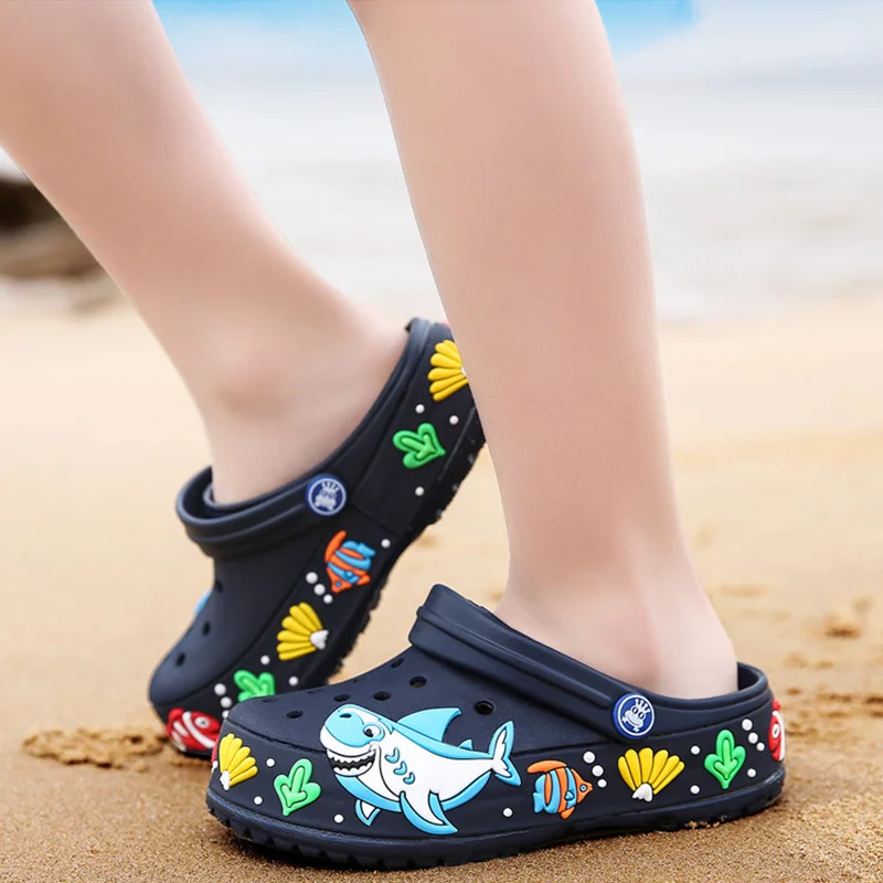 Новые модные детские садовые туфли летние тапочки с мультяшным рисунком Детские