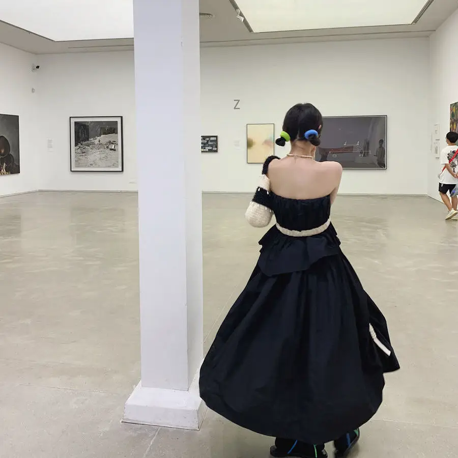 

The black bubble-sleeved retro dress featured a French square neckline plus size ruched dress Solid A-Line Vintage