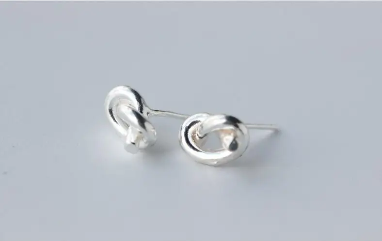 Oly2u романтические модные серьги гвоздики с сердечком для влюбленных подарки