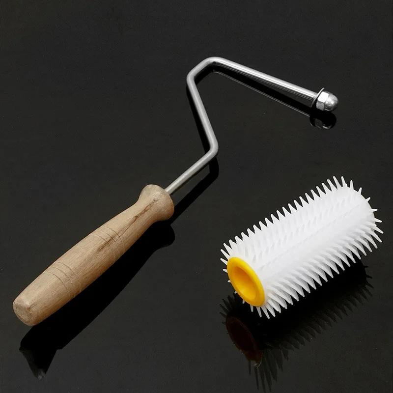 Пластиковый игольчатый ролик с деревянной ручкой-оборудование для пчеловодства