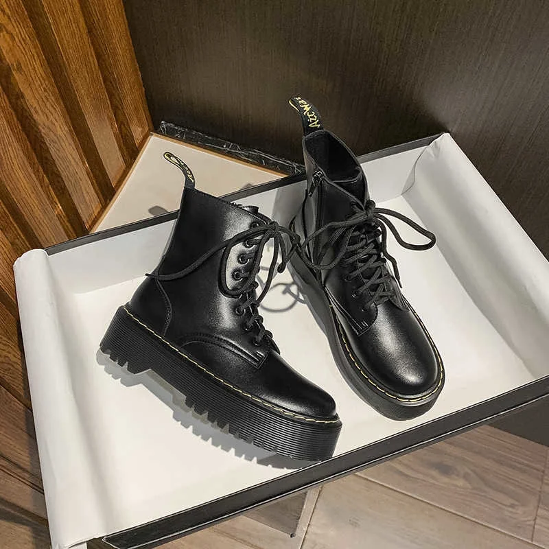 

thick bottomed boots 2020 new same muffin bottom British style versatile short boots