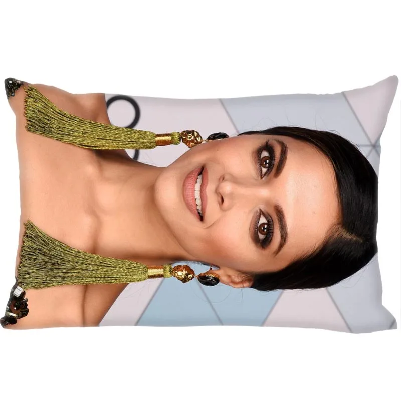 

Hot Sale Deepika Padukone Rectangle Pillowcase Custom Home textile Zipper Pillowcase Pillow Cover Size 45*35cm (one side) Print