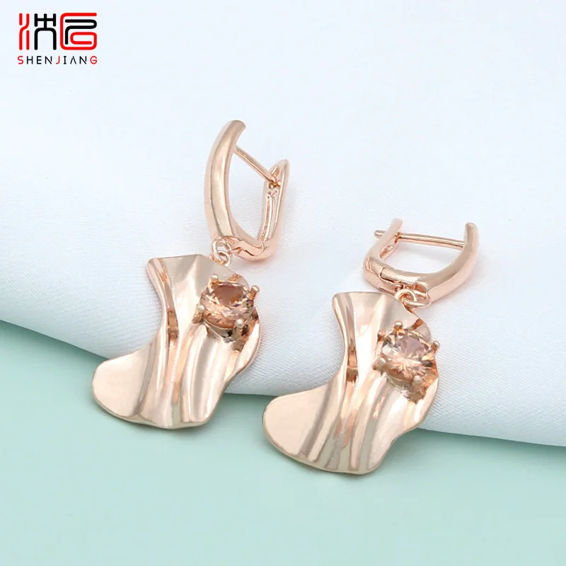 

SHENJIANG New 2022 Fashion Simple Cubic Zirconia Metal Dangle Earrings For Women Curved Geometric Wave Wedding Party Jewelry