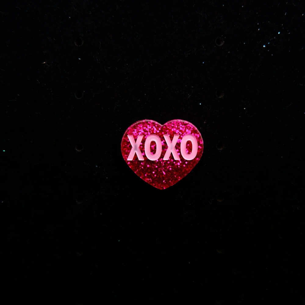 10 шт. Смола XOXO сердца поделки плоская на спине кабошон скребок бронирование