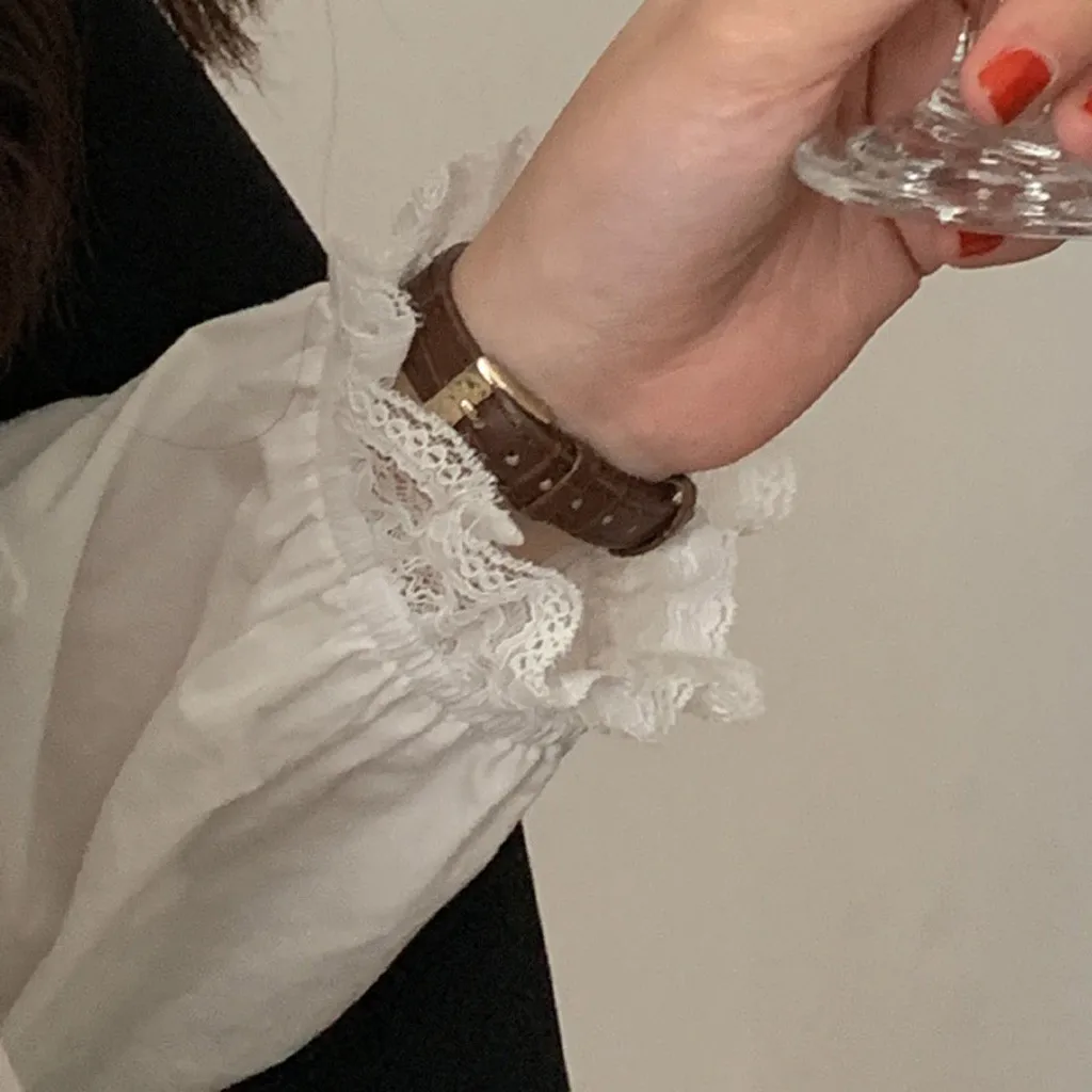 

Fashion Women Long Sleeve Floral Lace Shirts V-Neck Casual Tops Ladies Solid Shirts Printing Floral Office Lady Pretty Shirts