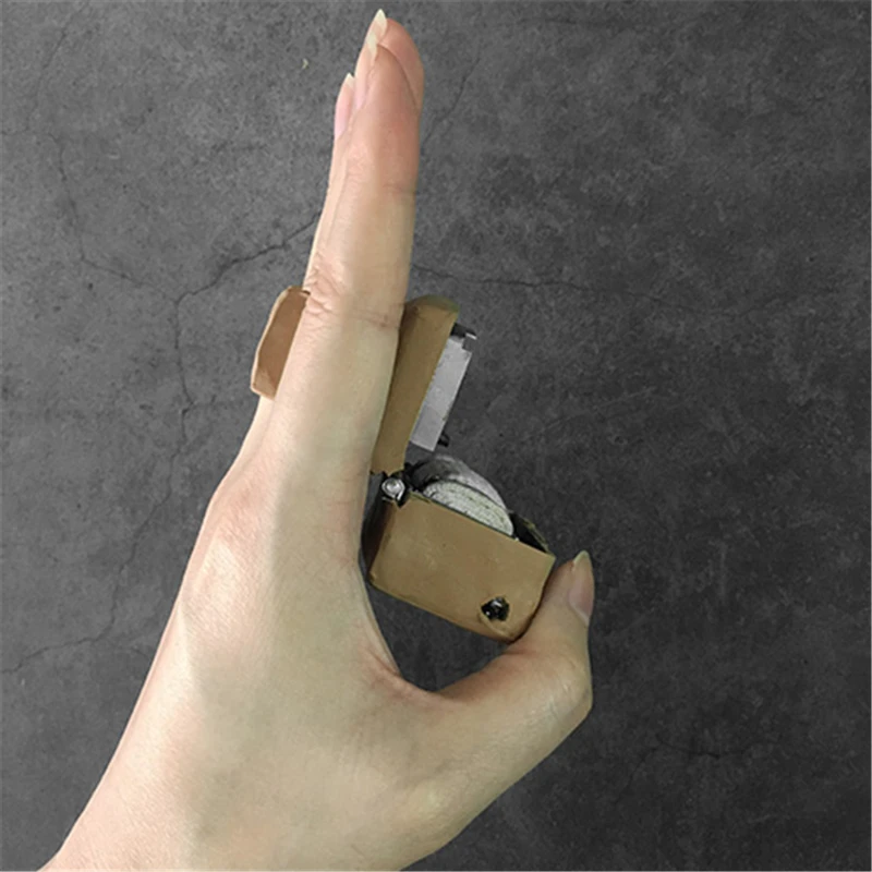 Автоматические волшебные трюки с пальмовым огнем произведенные магии пламени