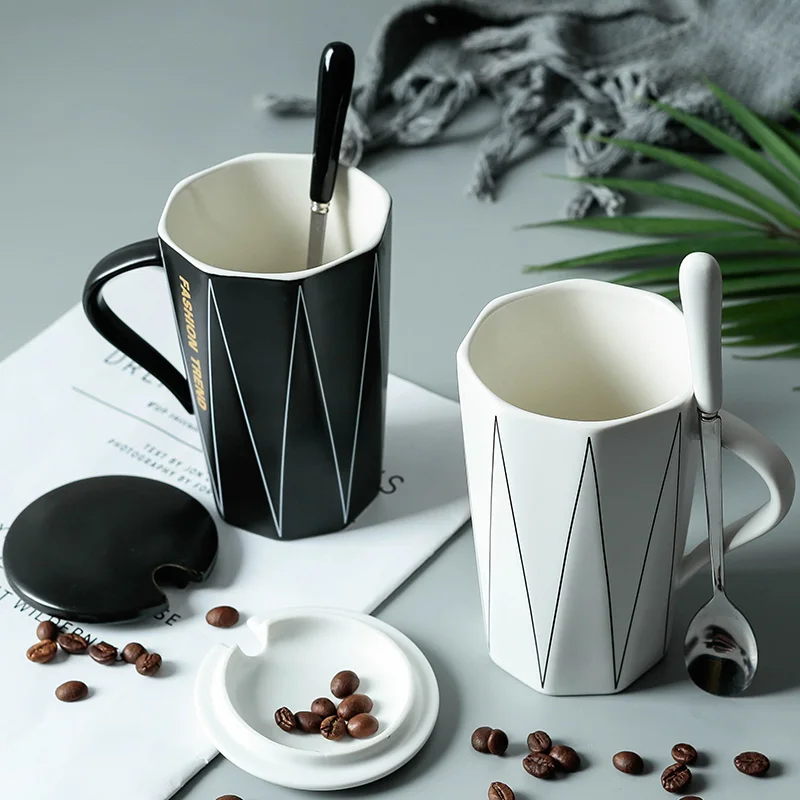 

Creative European Simple Individual Ceramic Coffee Mug with Large Capacity Students Office Household Cup with Lid Scoop