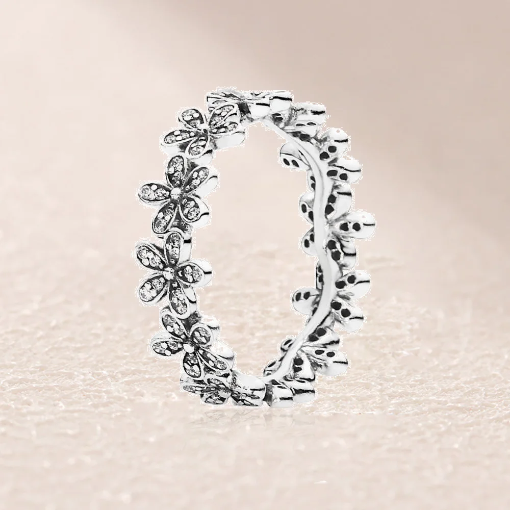 

190934CZ DAZZLING DAISY CHAIN RING