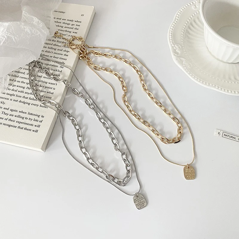 

Vintage Multi-layer Letter Oval Pendant Chain Necklace For Women Fashion Gold Silver Color Chunky Chain Necklaces Jewelry