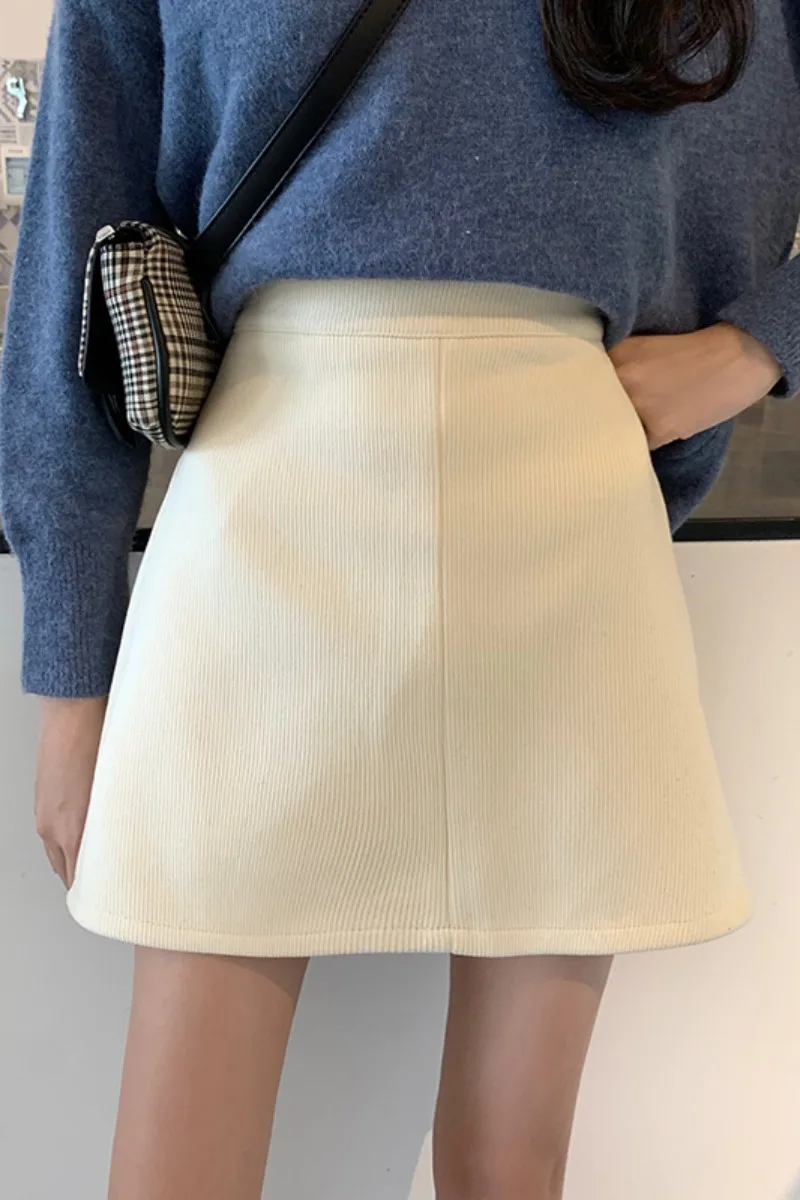 

Spring 2021 new Korean version of corduroy a-line short skirt female high waist temperament hip-length skirt