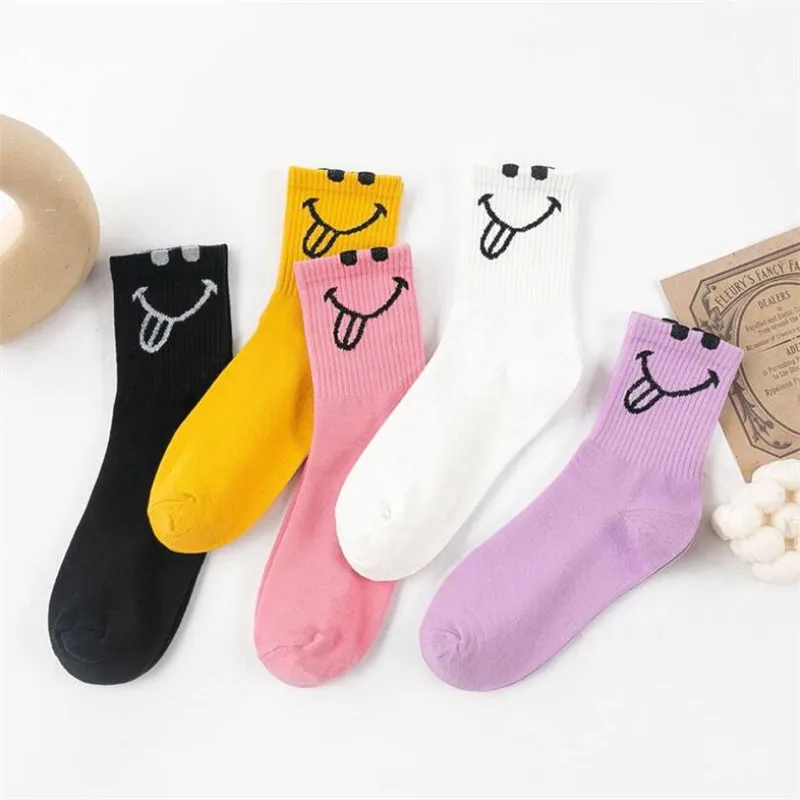

Women's Lovely Smiley Face Cotton Sock Black White Simple And Fashionable Female Ladies Smiley Patterned Slouch Socks