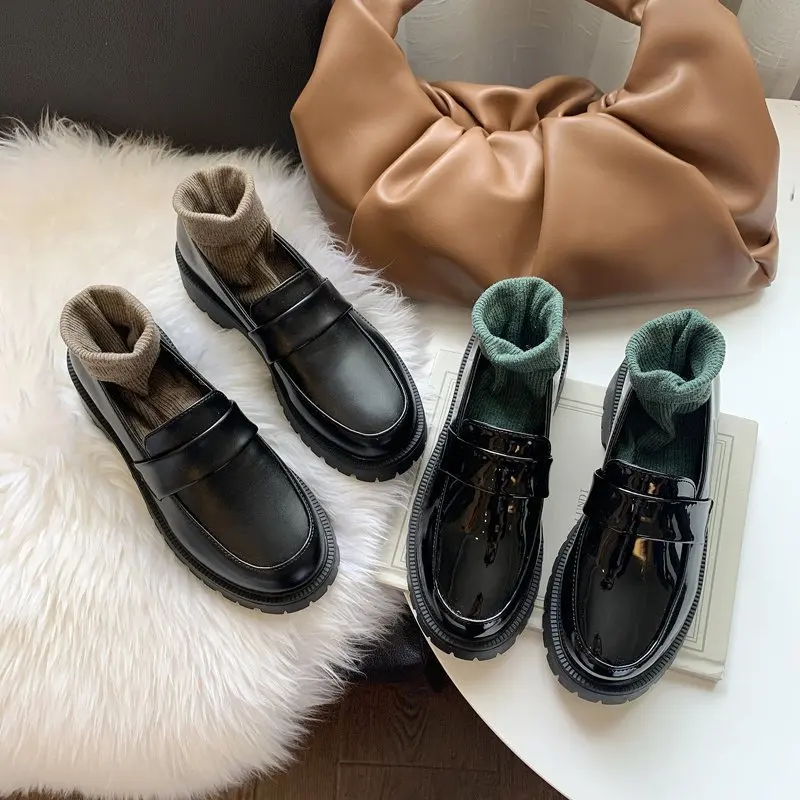 

British Style Shallow Mouth Summer Shoes Ladies Casual Female Sneakers Slip-on Patent Leather Ballet Flats All-Match Round Toe C