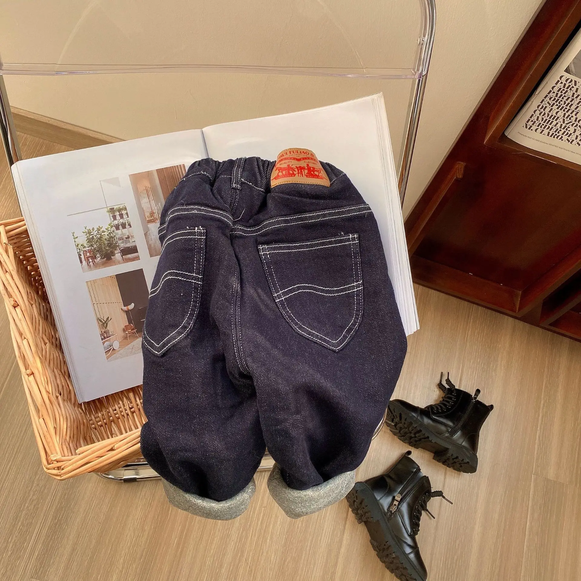 

Children's jeans winter boys and girls plus velvet hit line jeans label trousers 173