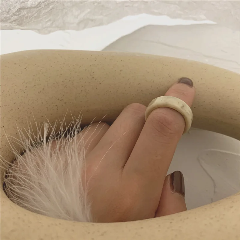 FFLACELL 2021 Смола холодный ветер акрил янтарно-бежевый кольцо для женщин вечерние