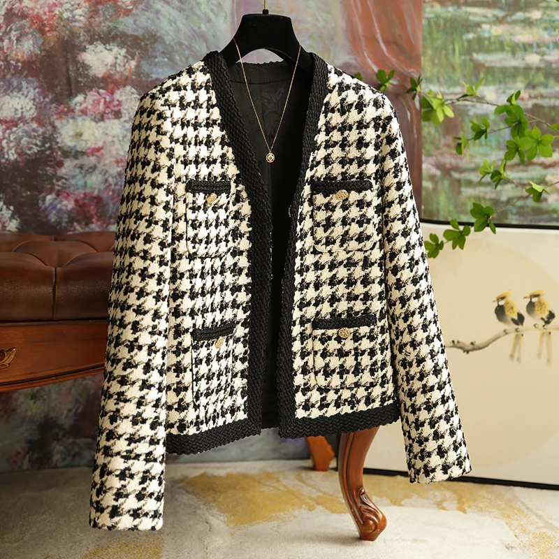 

Fashion Tweed Jacket French Romantic Ladies Plaid V-Neck Covered Button Short Outerwear Female Autumn New