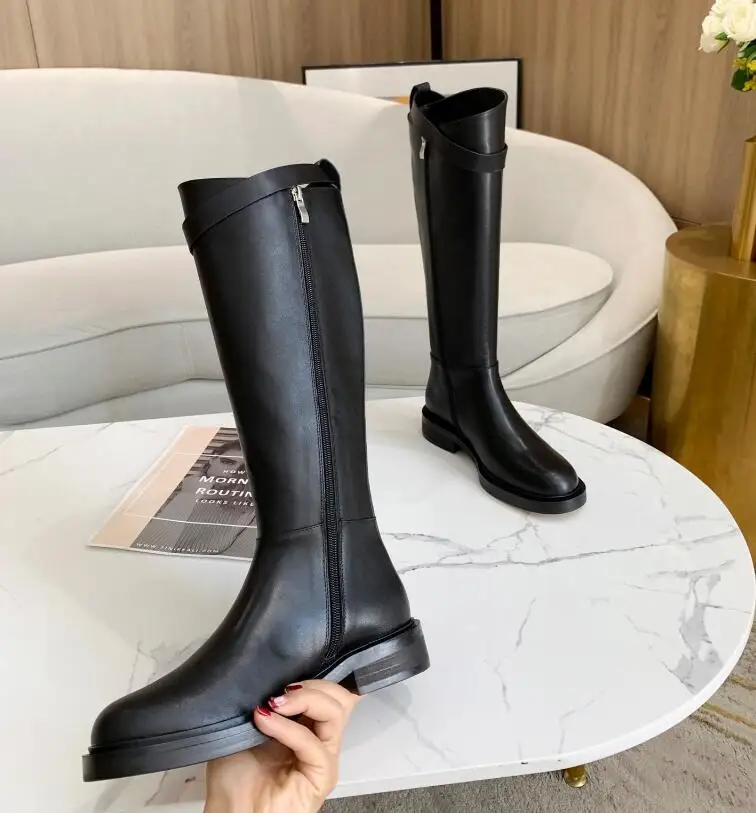 

2021 Hot Square Heel Real Leather Metal Triangle Belt Women Short Boots New Stylish Elegant Black Top Quality All Match Boots