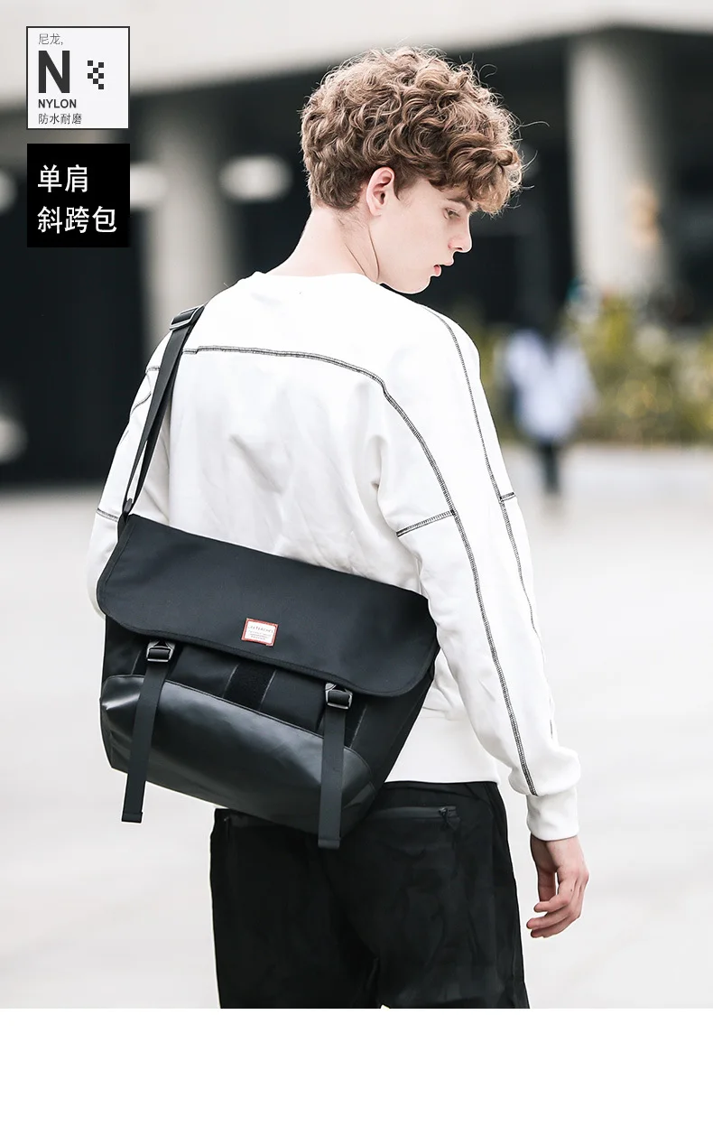 

Women's Handbags