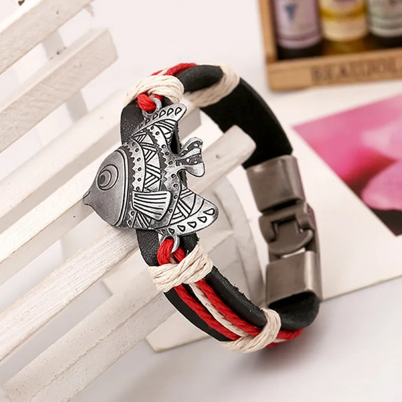 Плетеный браслет на запястье из натуральной кожи с подвеской в виде рыбьей кости