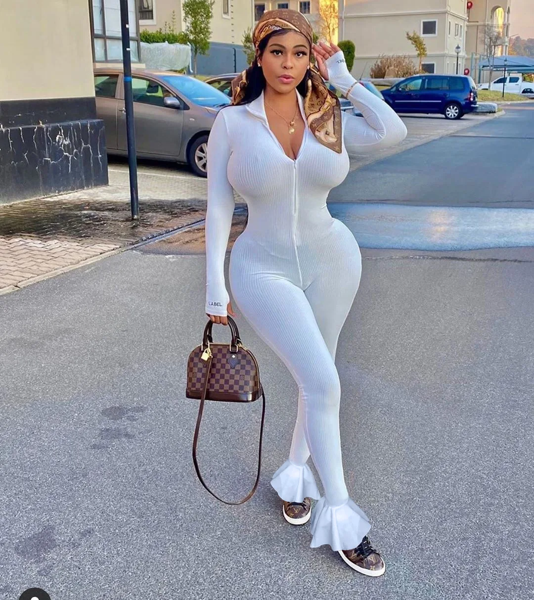 

Women's Jumpsuit Autumn Long-Sleeved V-Neck Threaded Cuffs Embroidery Letters Zipper Ruffled Hem Sexy Jumpsuit Casual Street
