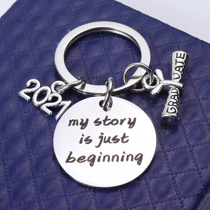 

Stainless Steel Class 2021 Graduation Keychain Souvenir Keyring Jewelry Gift Key Pendant Graduation Gift Class
