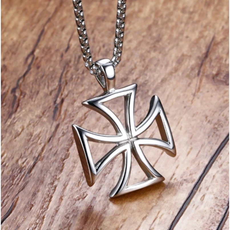 

Fashion New Cross Hollow Necklace Retro Necklace